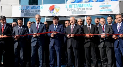 Sason Çilek Üreticileri Birliği 3. Uluslararası Bölgesel Kalkınma Konferansında tanıtıldı