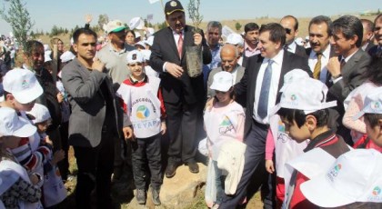 GAP GELECEĞİMİZDİR Projesi “Fidan Dikim ve Uçurtma Şenliği” gerçekleştirildi.