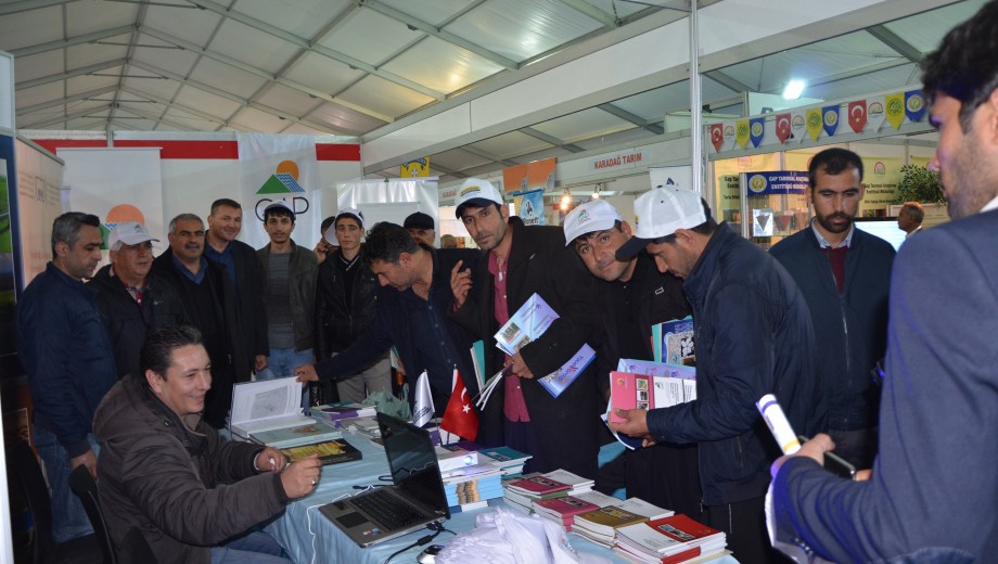 Şanlıurfa Gıda, Tarım Ve Hayvancılık Fuarı 11-14 Mart tarihleri arasında gerçekleştirilmektedir