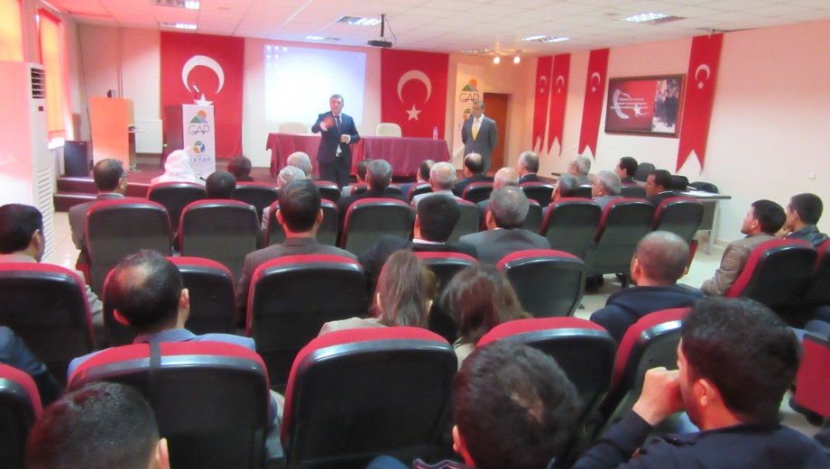 Şanlıurfa Suruç tarım danışmanlarına “Basınçlı Sulama Sistemleri Projelendirme” eğitimi verilmiştir.