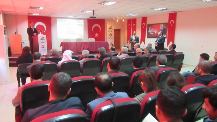 Şanlıurfa Suruç tarım danışmanlarına “Basınçlı Sulama Sistemleri Projelendirme” eğitimi verilmiştir.