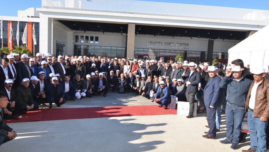 Antalya GROWTECH EURASIA Tarım Ekipmanları ve Teknolojileri Fuarında GAP TEYAP standı, çiftçiler tarafından yoğun ilgi gördü