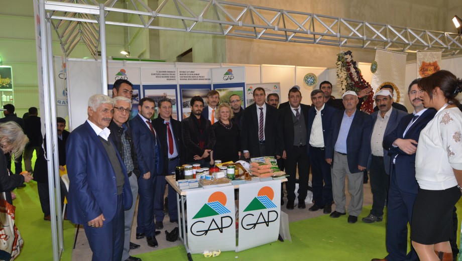 Antalya GROWTECH EURASIA Tarım Ekipmanları ve Teknolojileri Fuarında GAP TEYAP standı, çiftçiler tarafından yoğun ilgi gördü