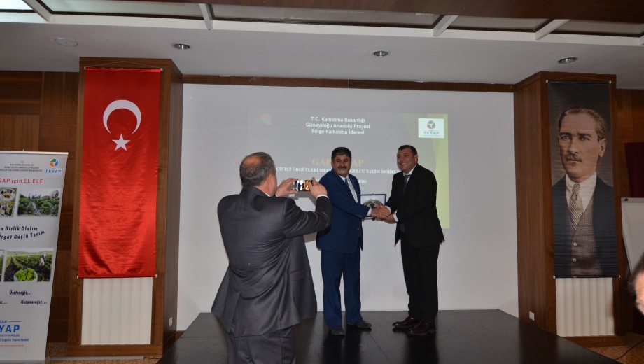 Antalya GROWTECH EURASIA Tarım Ekipmanları ve Teknolojileri Fuarında GAP TEYAP standı, çiftçiler tarafından yoğun ilgi gördü