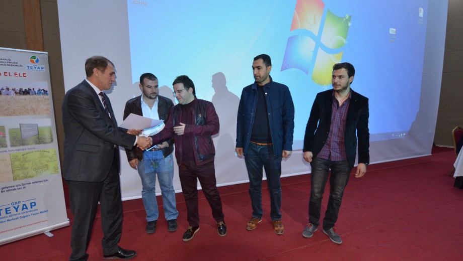GAP TEYAP III. Aşaması (Sürdürülebilirlik) kapsamında “Tarımsal Yayım ve Danışmanlığın Dünü, Bugünü ve Yarını” konulu panel gerçekleştirilmiştir.