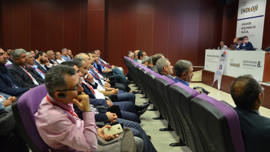 GAP TEYAP kapsamında düzenlenen organizasyon ile çiftçilerimiz “GAP’ ta Tarımsal Örgütlenme ve İhracat” konulu panele ve Ekoloji İzmir Fuarı’ na katılım sağlamıştır.
