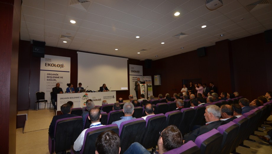 GAP TEYAP kapsamında düzenlenen organizasyon ile çiftçilerimiz “GAP’ ta Tarımsal Örgütlenme ve İhracat” konulu panele ve Ekoloji İzmir Fuarı’ na katılım sağlamıştır.