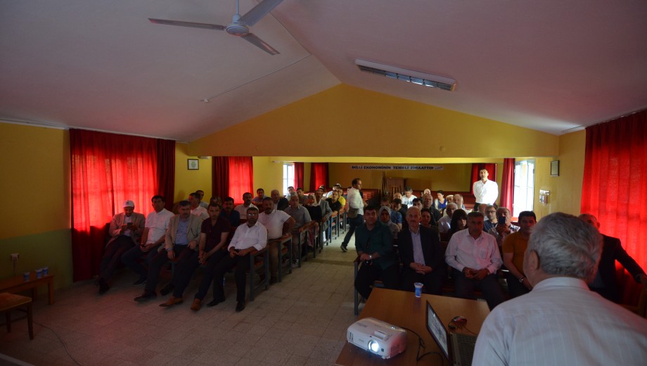 GAP TEYAP kapsamında düzenlenen organizasyon ile çiftçilerimiz “İklim Değişikliği ve Sürdürülebilir Tarım Tedbirleri” konulu panele ve Ekoloji İzmir Fuarı’ na katılım sağlamıştır.
